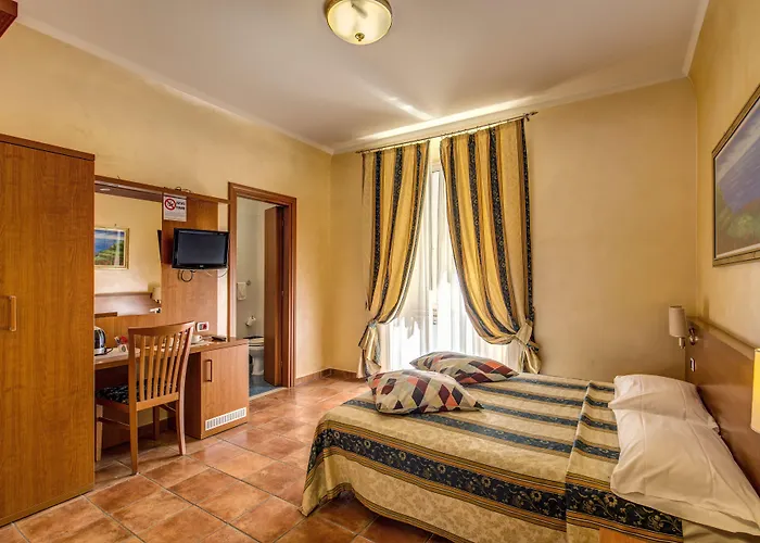 Maryelen Hotel 2*