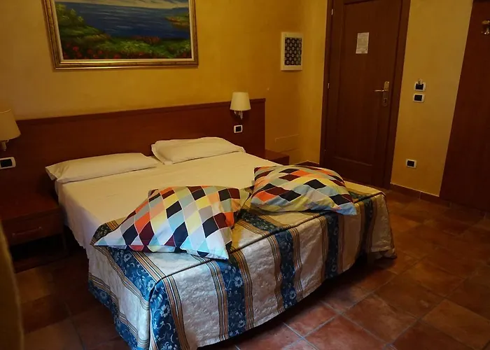 Maryelen Hotel